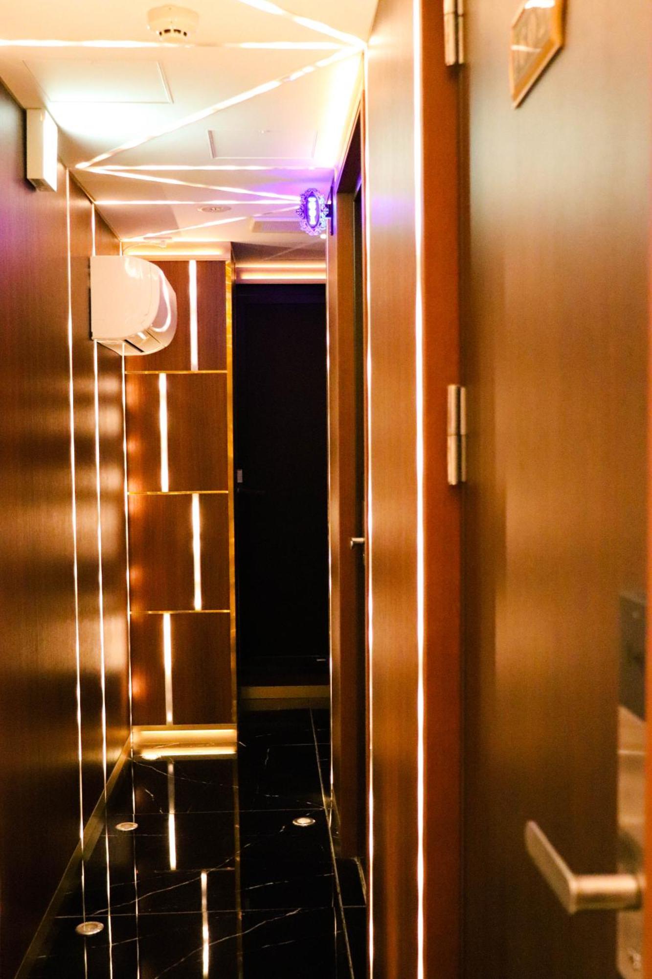 Hotel del amor Ikebukuro Montana *